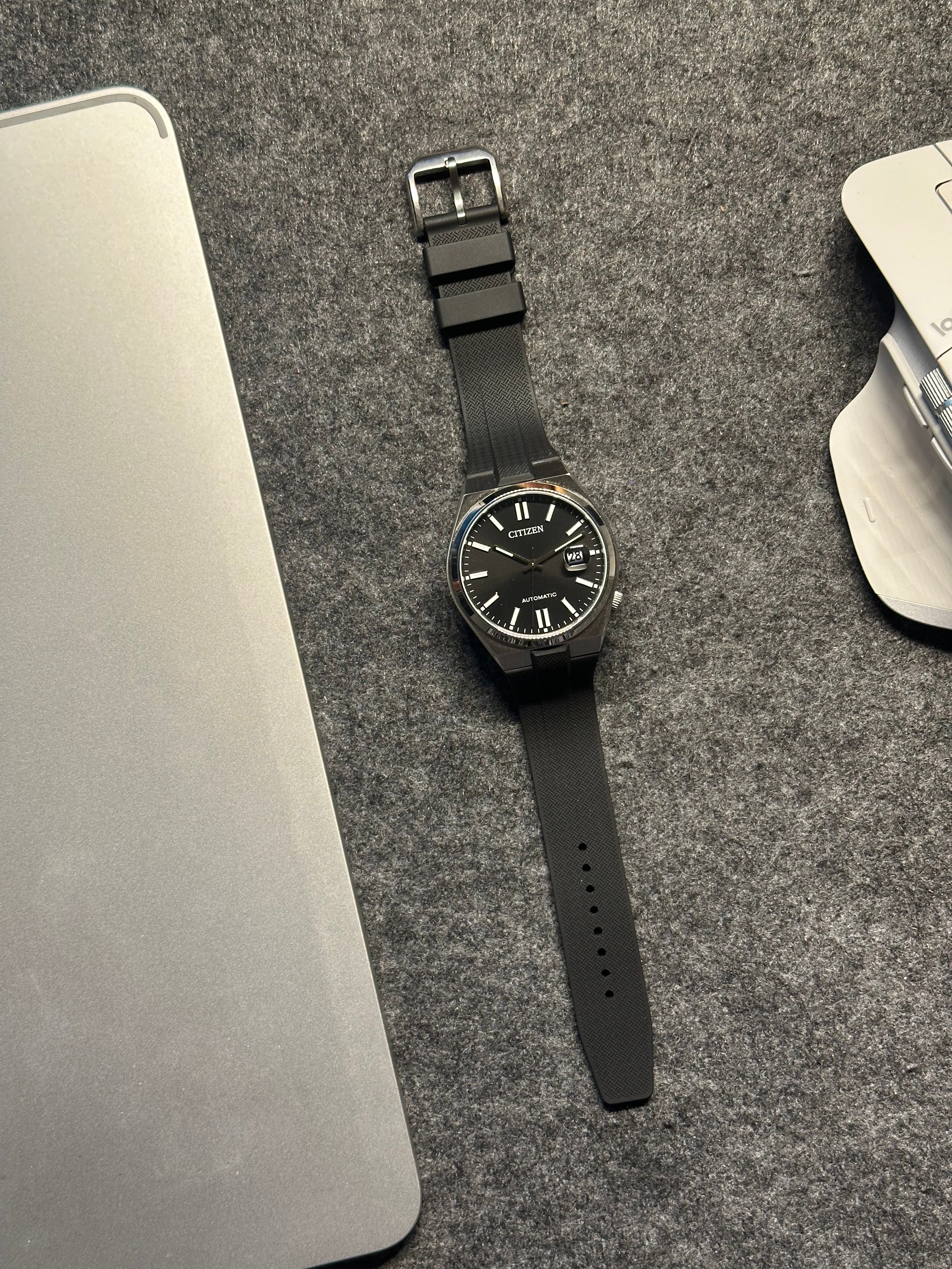 Fekete FKM szíj Citizen Tsuyosa 40mm órához