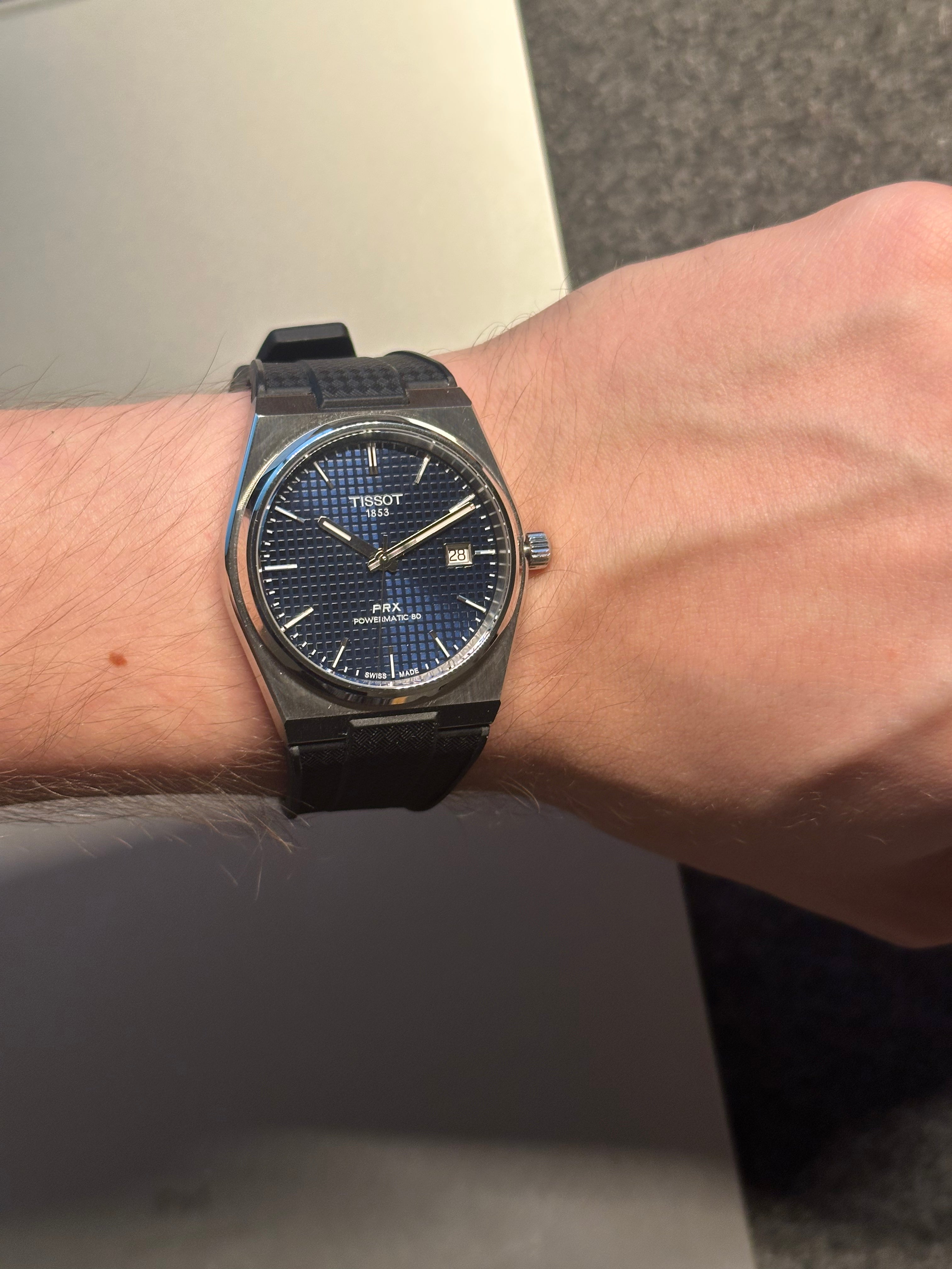 Fekete FKM Szíj Tissot PRX Powermatic 80 40mm órához