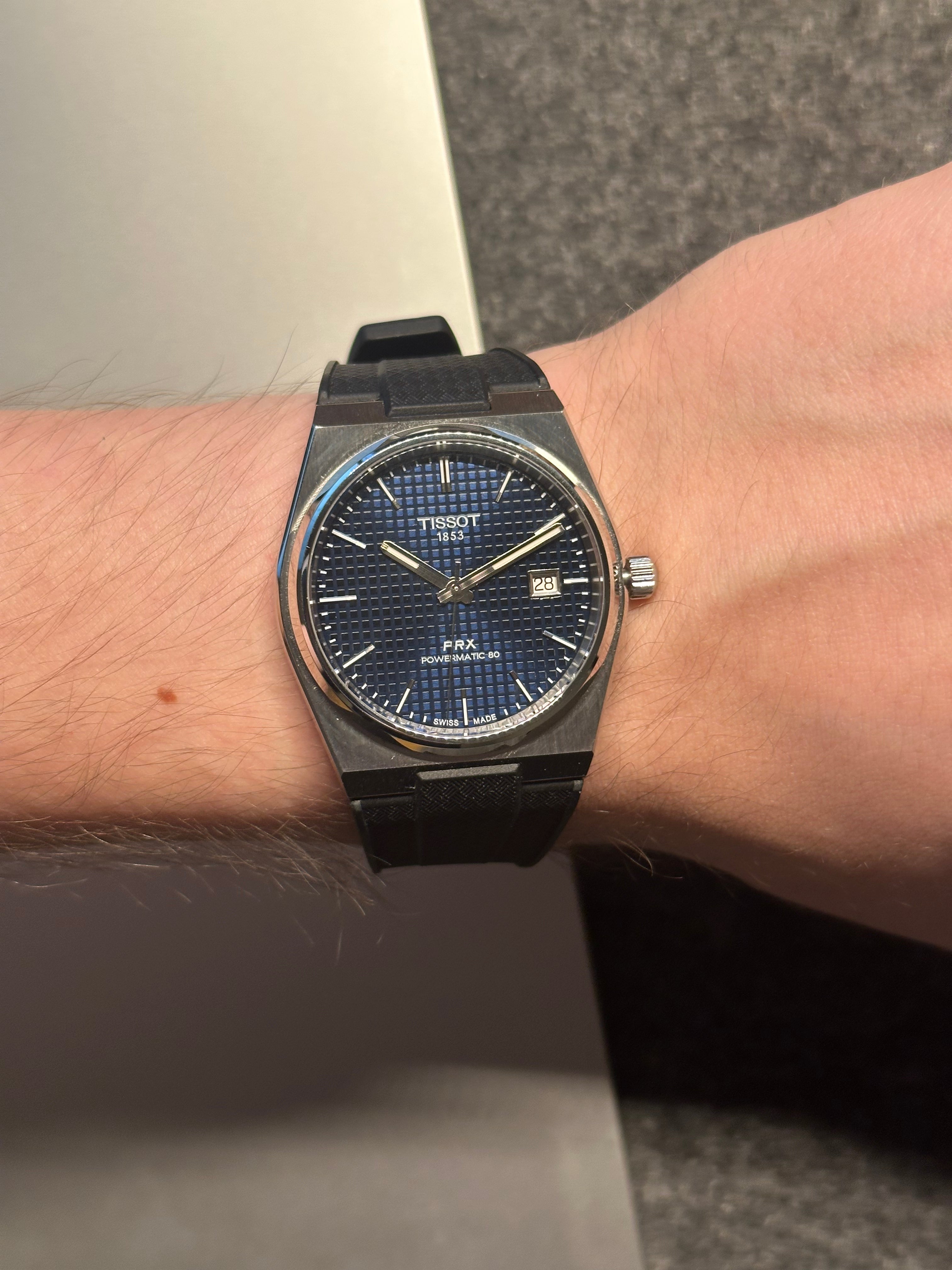 Fekete FKM Szíj Tissot PRX Powermatic 80 40mm órához